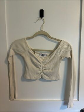 Tiger Mist Cream Ribbed V-Neck Ruched Crop Top